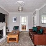 Stunning Birmingham Home For Up To 4 People